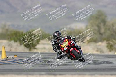 media/Jan-15-2026-Racers Edge (Thu) [[dfebeb70ab]]/2-A Group/Session 5 (Turn 5)/